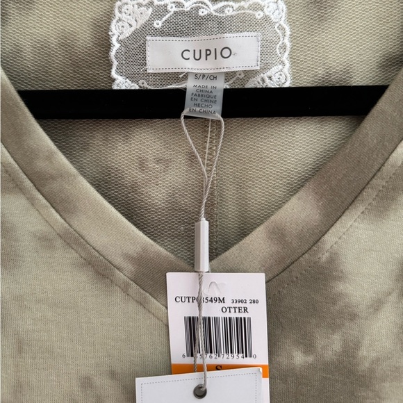 Cupio Women’s V Neck Short Sleeve Shirt Size Small NWT Green Tie Dye - Picture 3 of 5